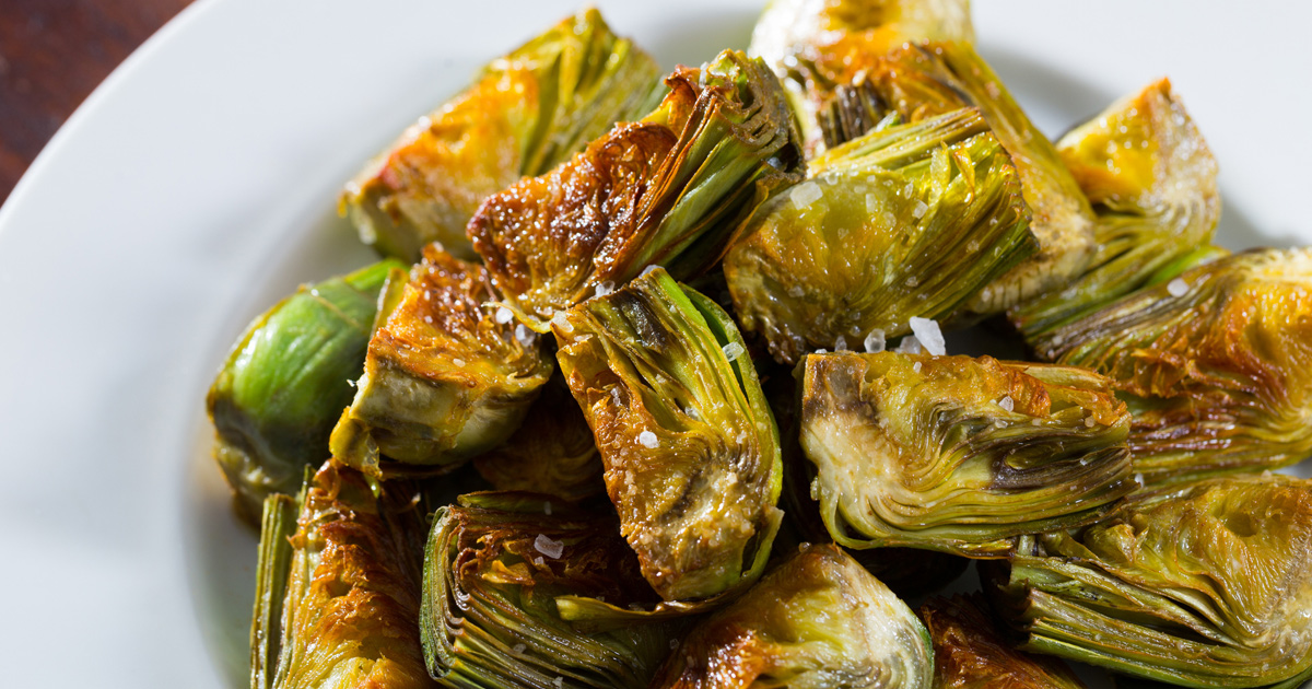Carciofi in pastella fritti con zenzero e salvia