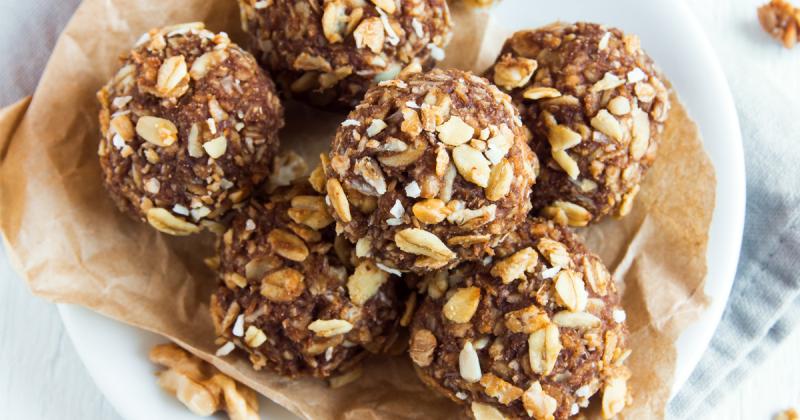 Biscotti con farina di mandorle e cacao